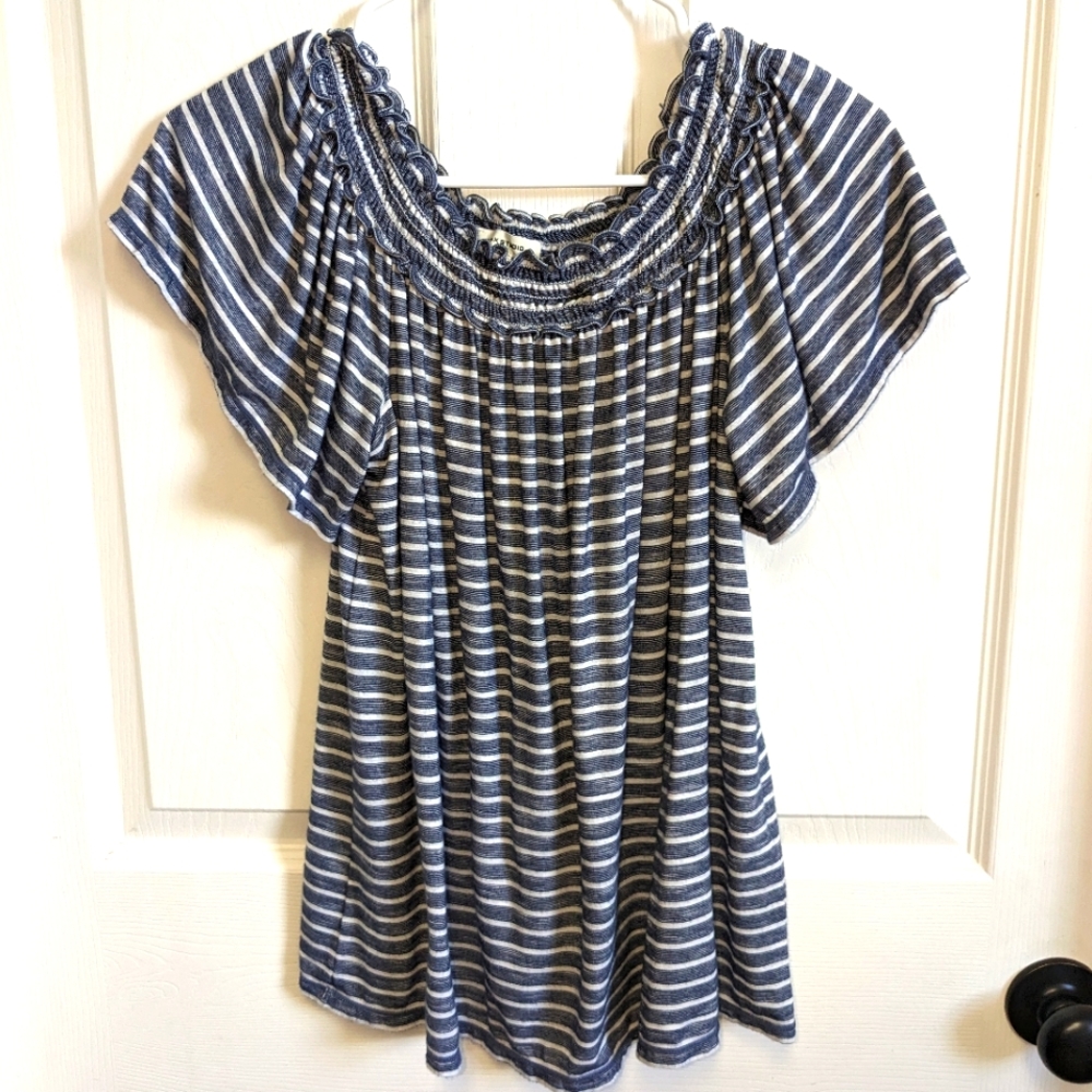 Max Studio striped off shoulder top navy & white Size Small Nautical
